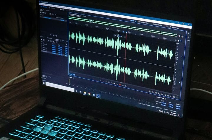 2026 İçerik Üretiminde Ses Kalitesi: Sadece İyi görünmek Neden Artık yetmiyor?